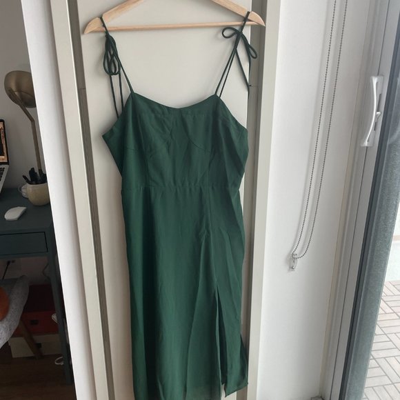 RIHOAS Green Midi Dress with Flattering Fit - Picture 5 of 7